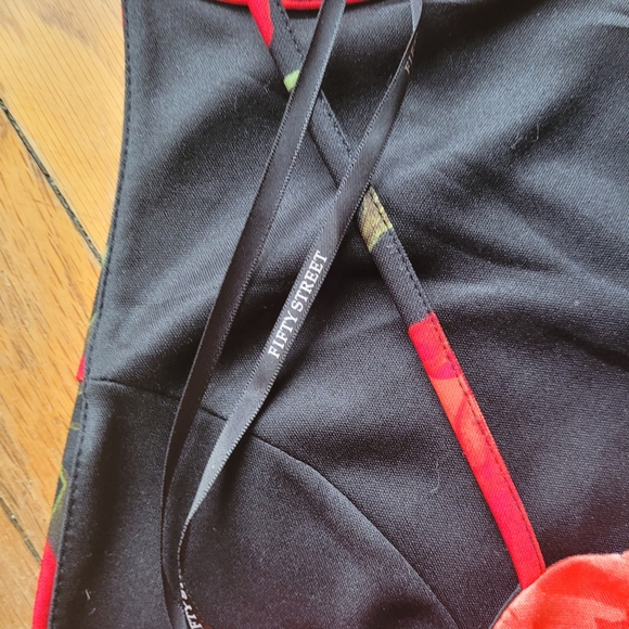 Halter Top Floral Rose Dress 🌹 - Picture 7 of 11